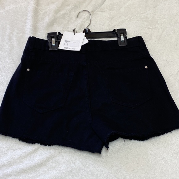 Missguided black jean shorts NWT woman’s size 4 - Picture 5 of 5